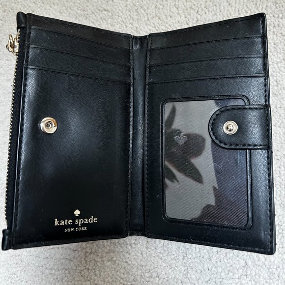 Kate Spade Bifold Wallet - Picture 5 of 7